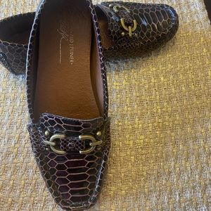 Donald J Pliner Viky Loafers 6.5 M brown